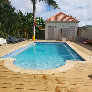 https://summer-village-bonaire.comcaribbean.com